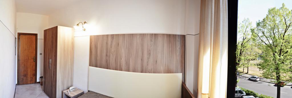 Hotel Arno Bellariva Флоренция Номер фото