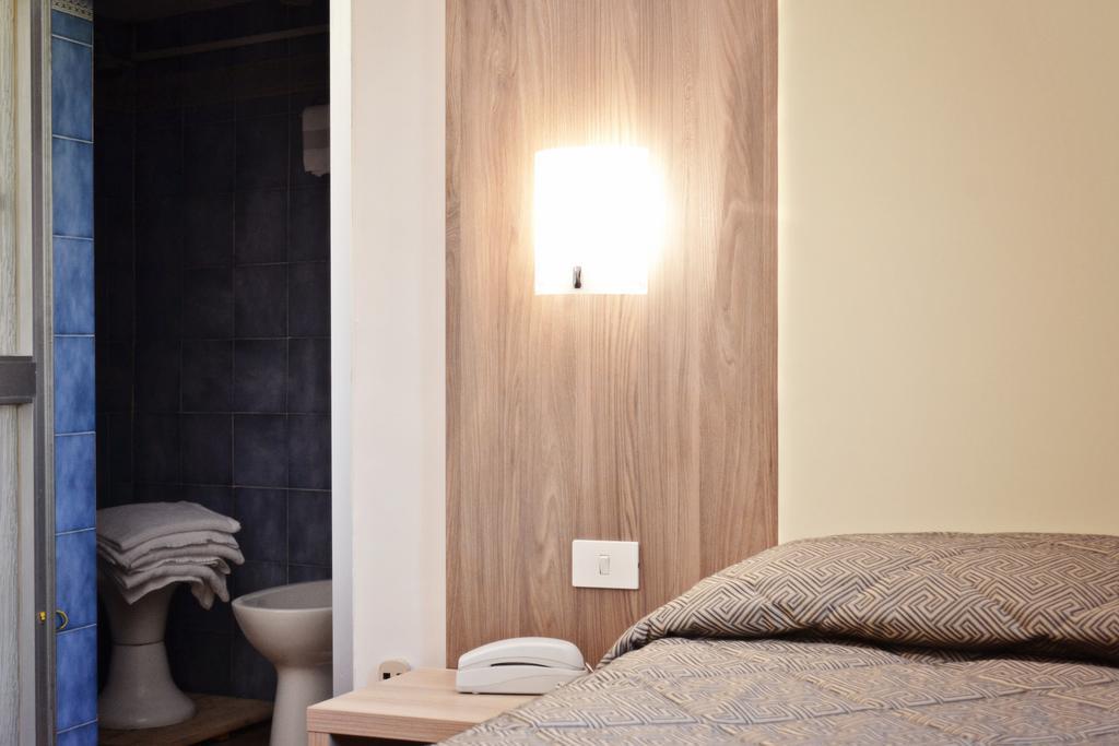 Hotel Arno Bellariva Флоренция Номер фото