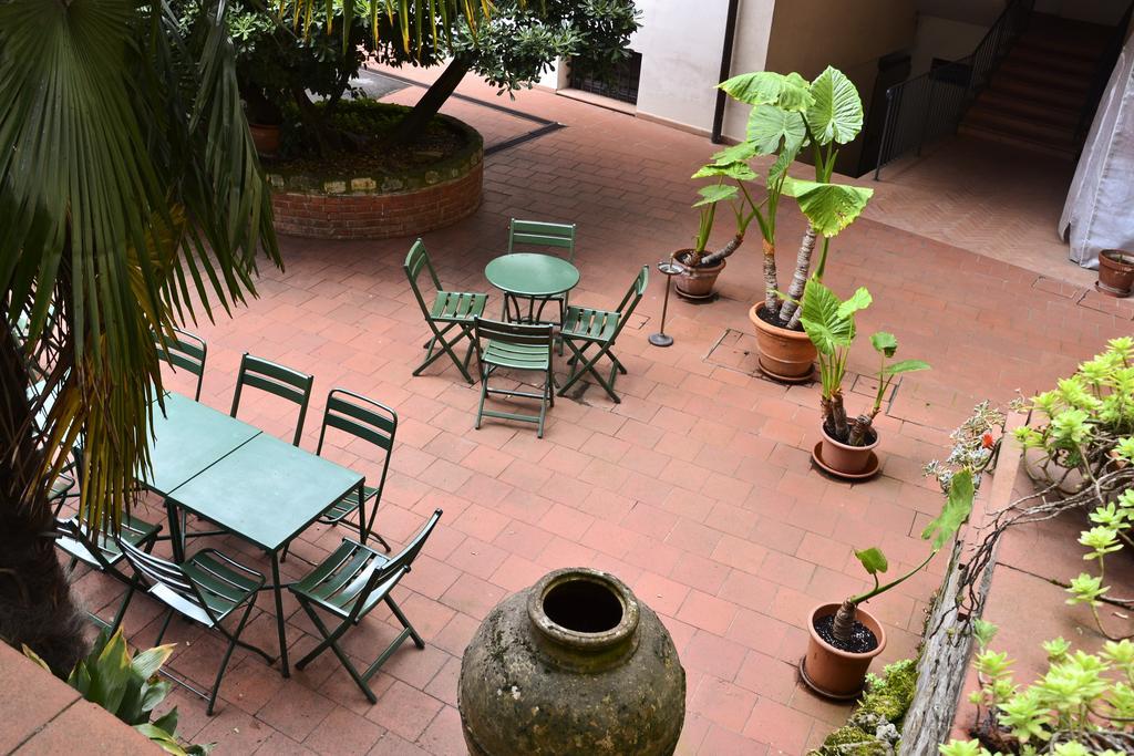 Hotel Arno Bellariva Флоренция Экстерьер фото