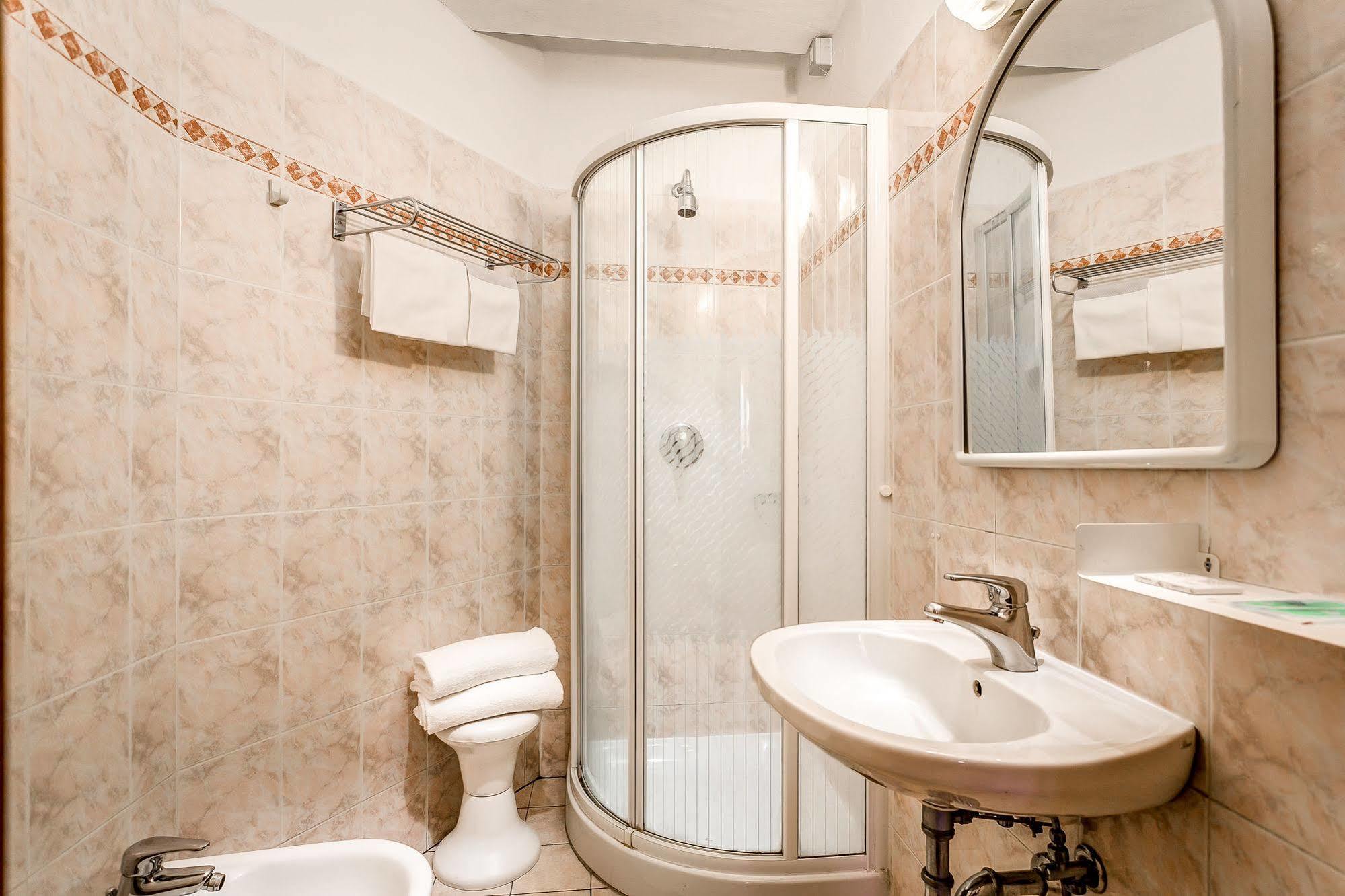 Hotel Arno Bellariva Флоренция Экстерьер фото