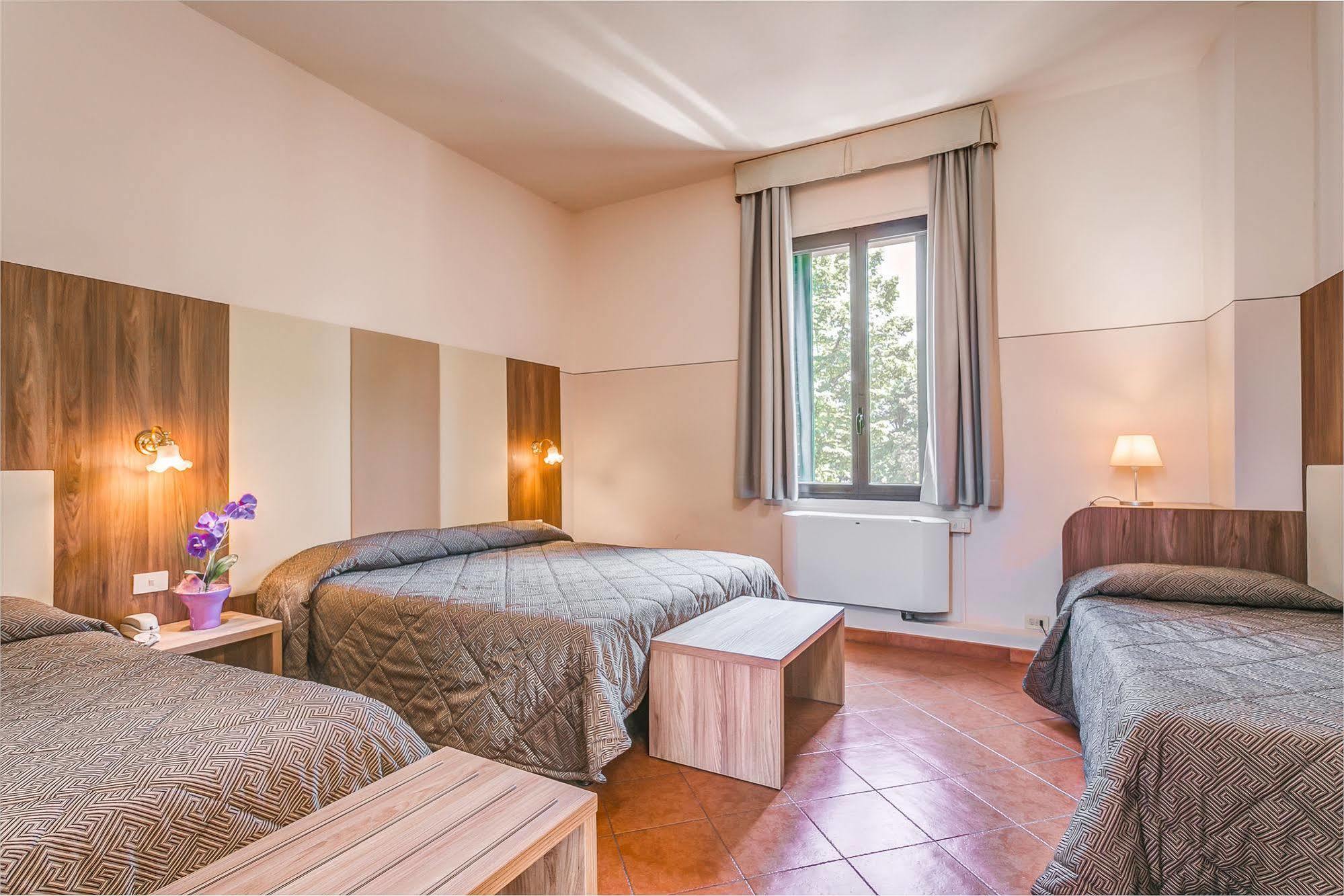 Hotel Arno Bellariva Флоренция Экстерьер фото
