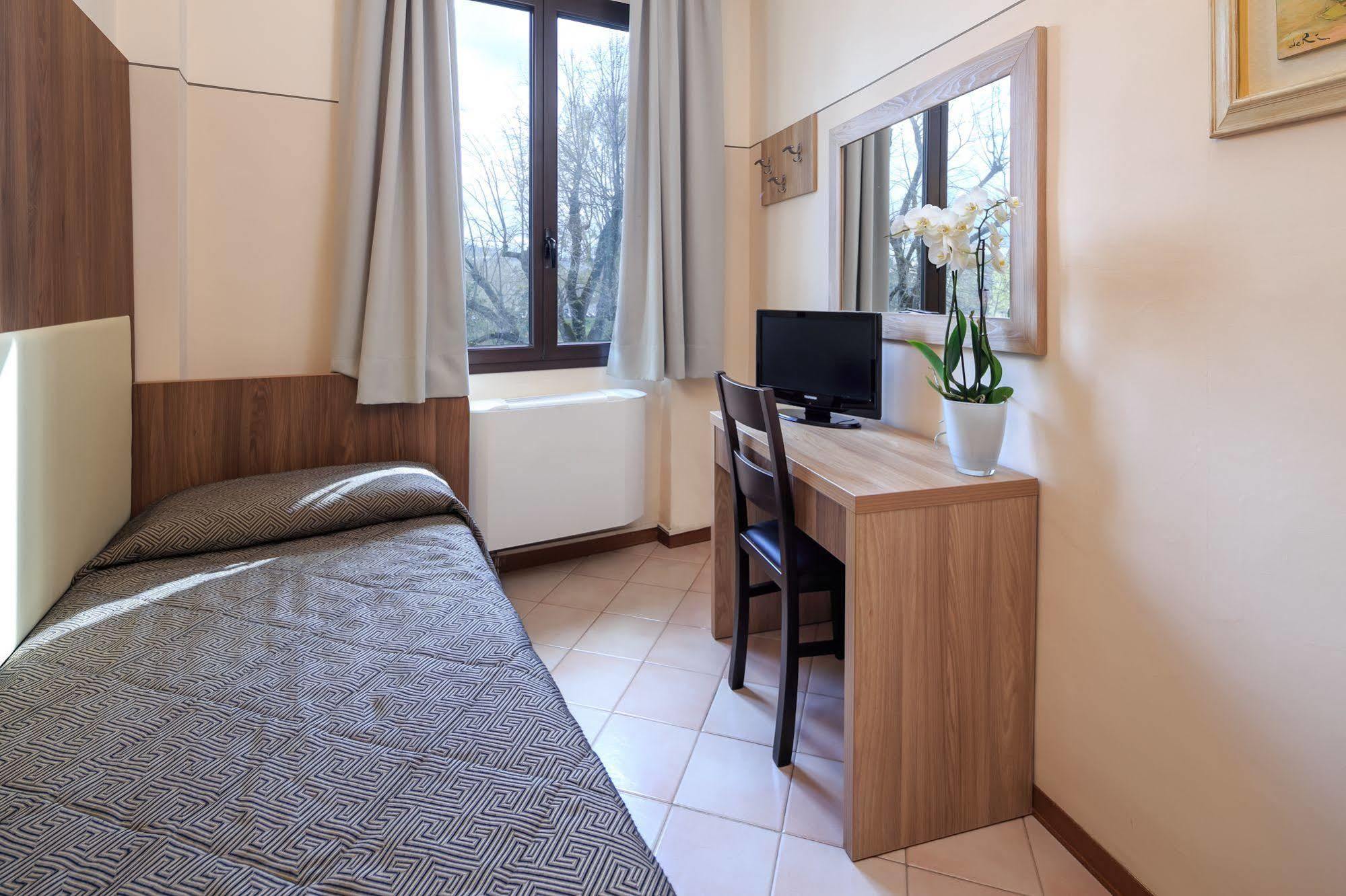 Hotel Arno Bellariva Флоренция Экстерьер фото