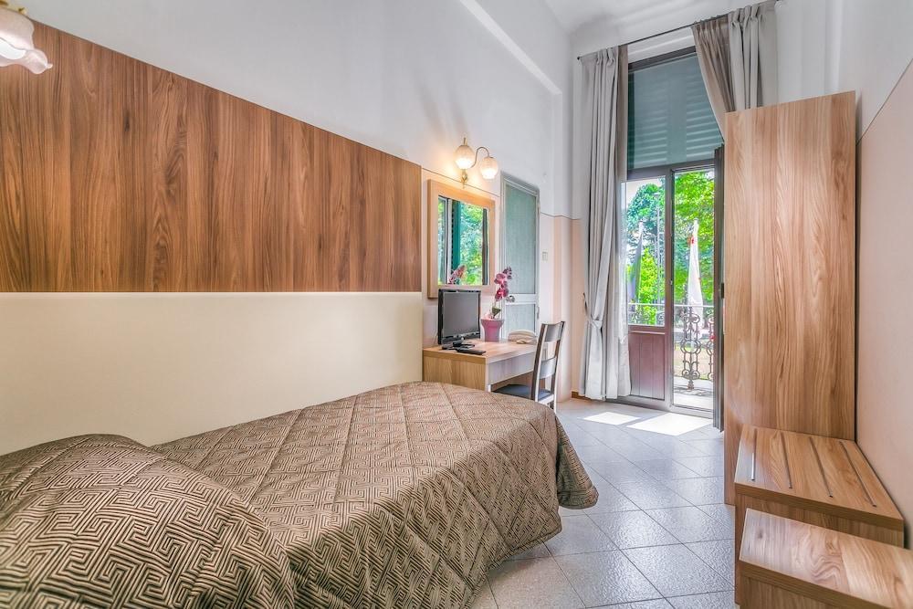 Hotel Arno Bellariva Флоренция Экстерьер фото